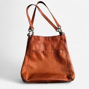 Elegant Brown Leather Shoulder Bag